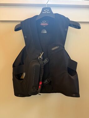Hit-Air Inflatable Safety Vest Equestrian  (Black)